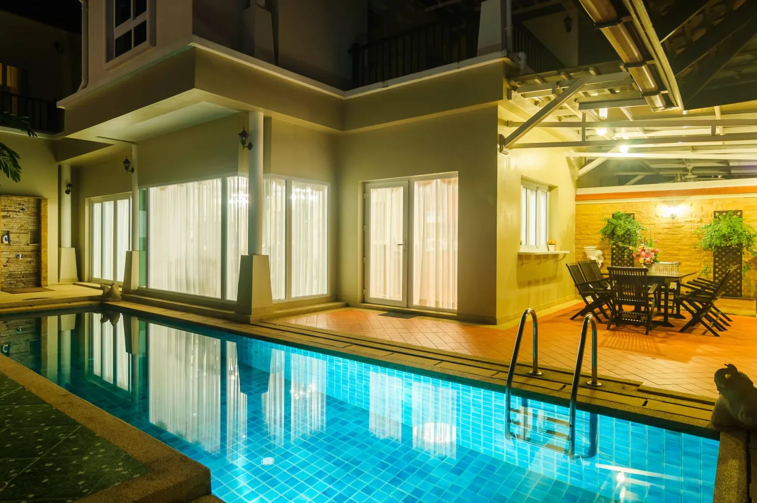 Property image - full photo 3