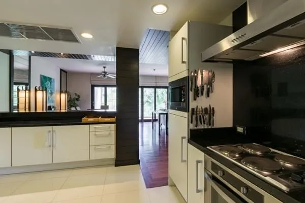 Property image - full photo 6