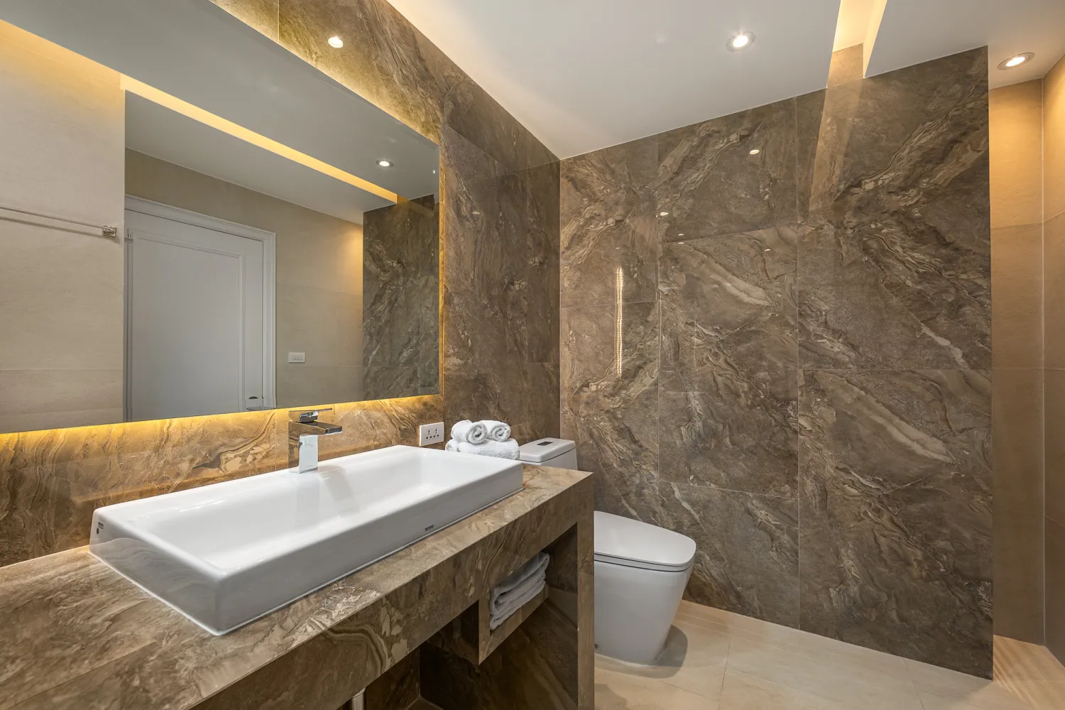 Property image - full photo 39