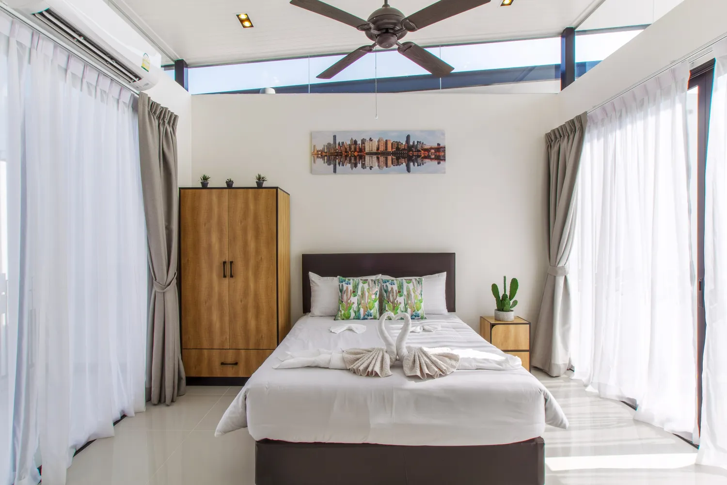 Property image - full photo 25