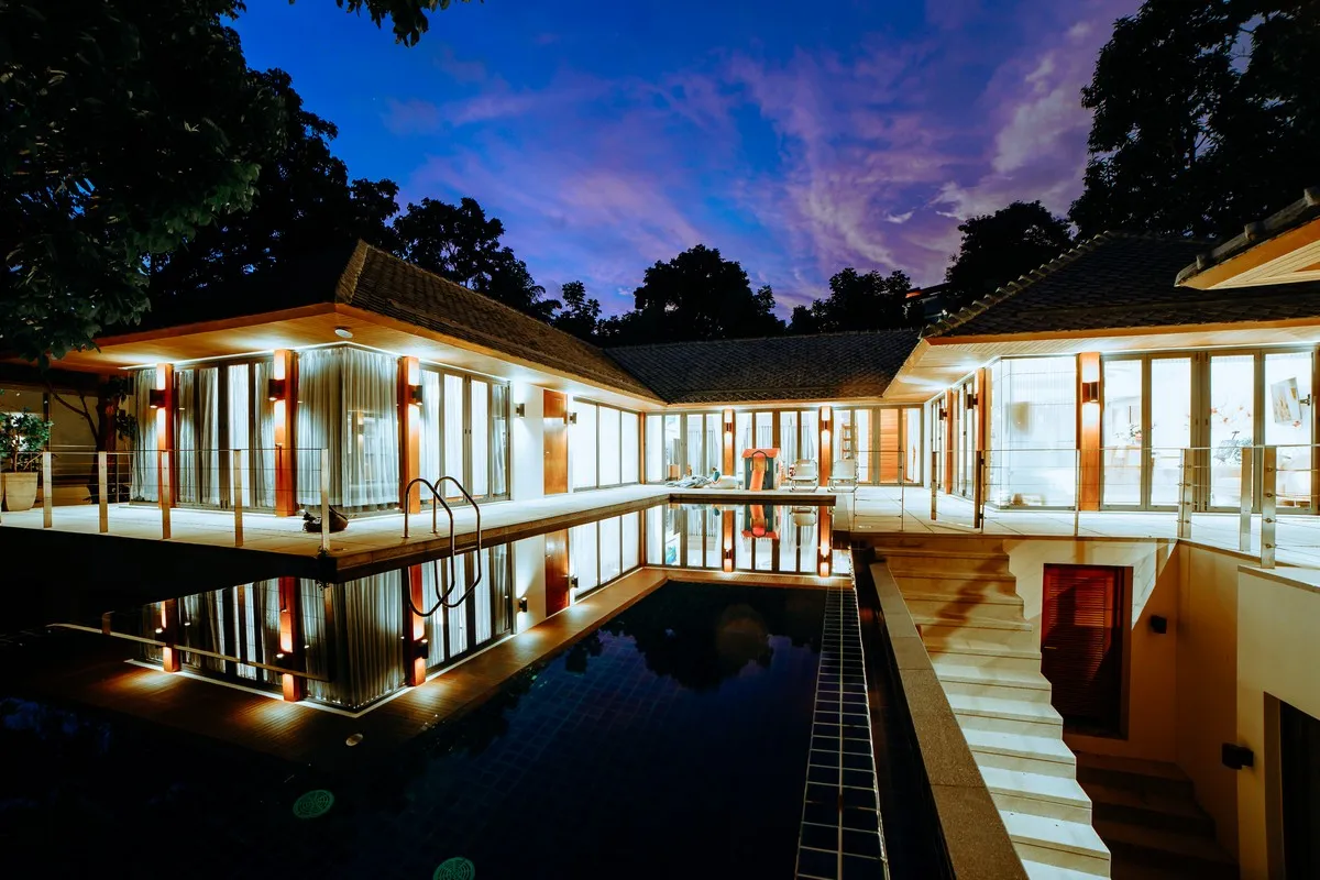 Property image - full photo 16