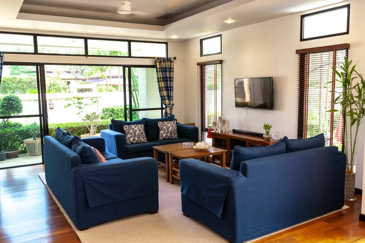 Property image - full photo 11