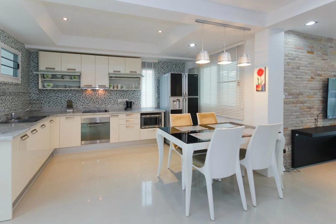 Property image - full photo 21