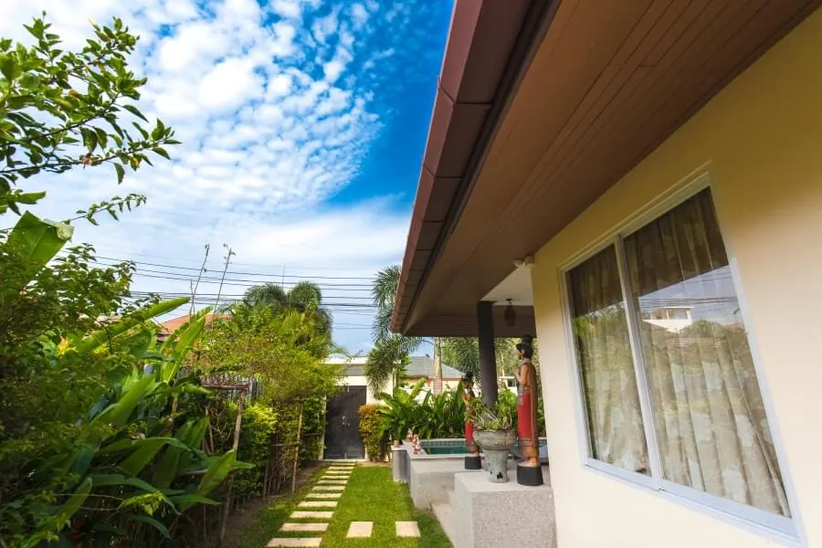Property image - full photo 22