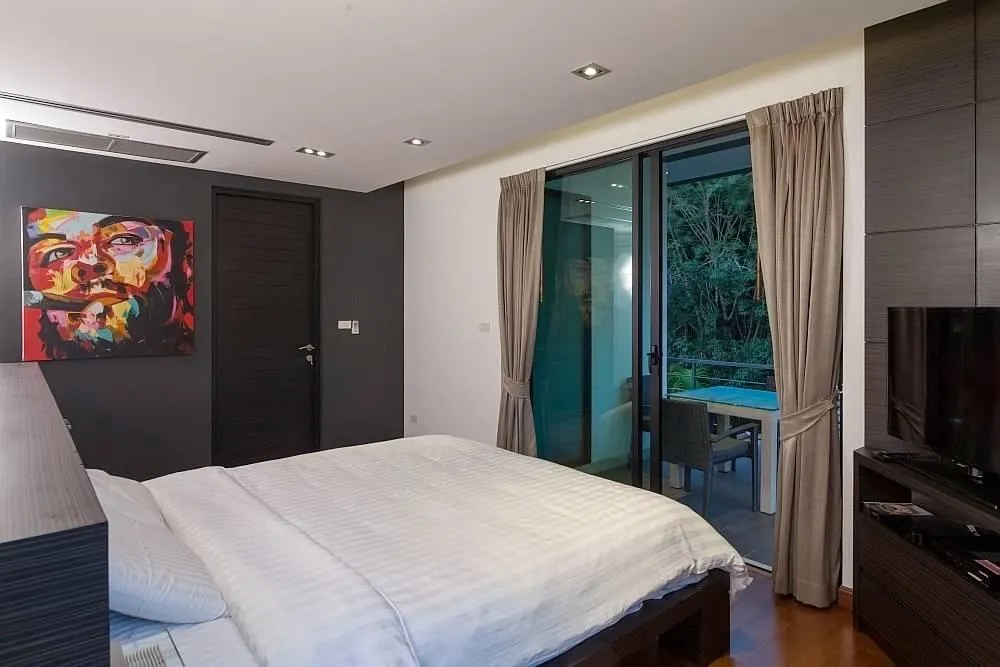 Property image - full photo 25