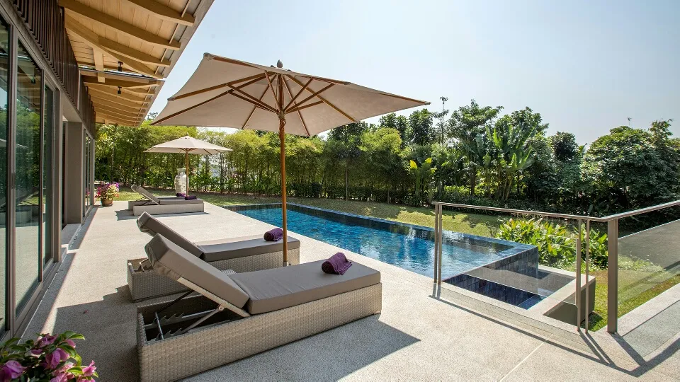 Property image - full photo 12