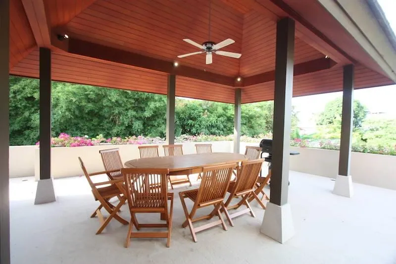Property image - full photo 4