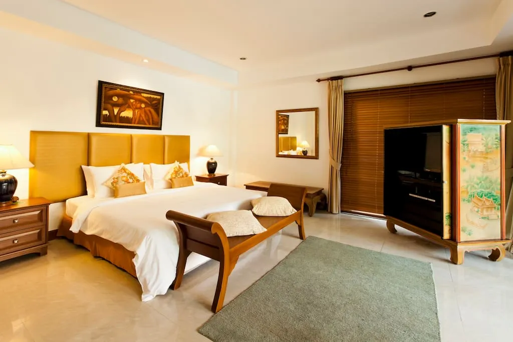 Property image - full photo 14