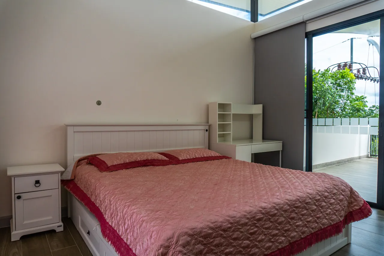 Property image - full photo 25