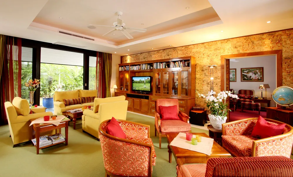Property image - full photo 11