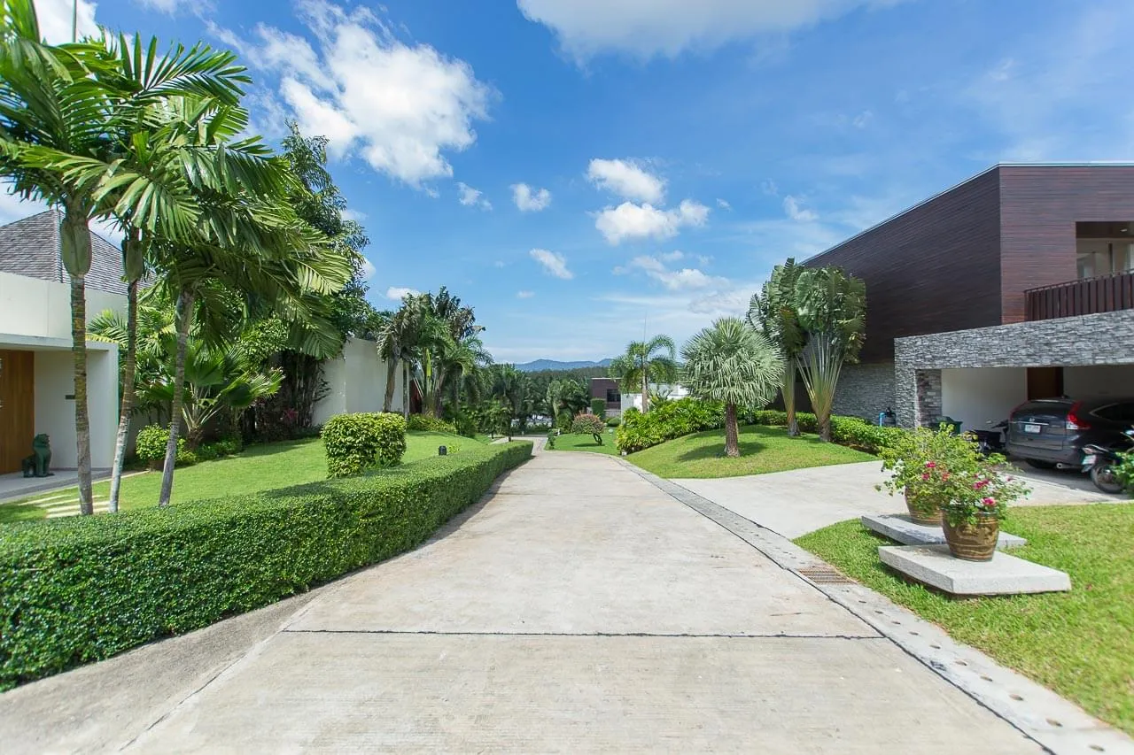 Property image - full photo 52