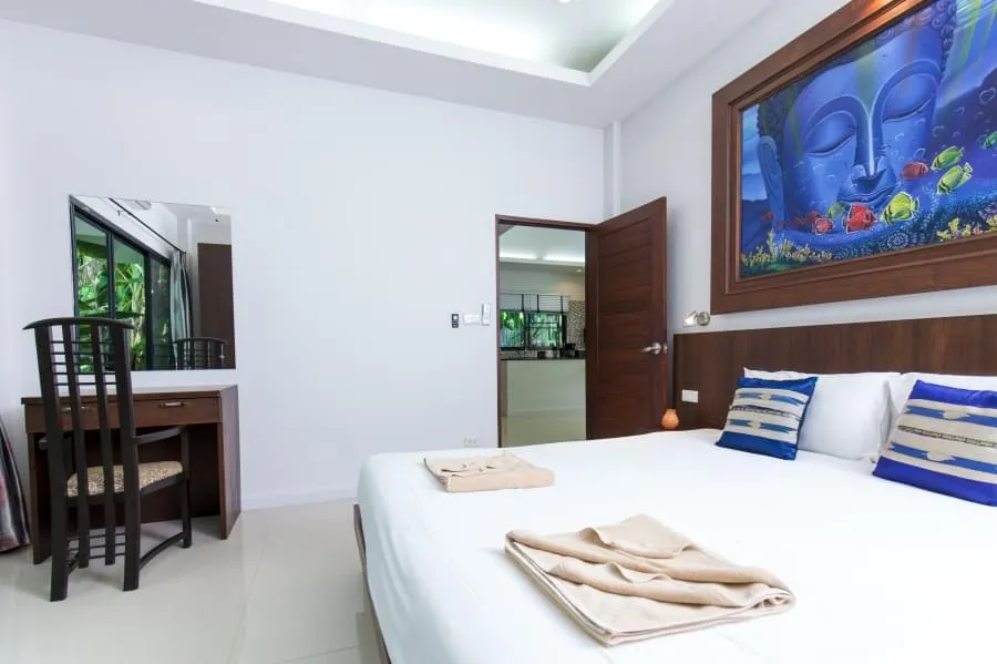 Property image - full photo 16