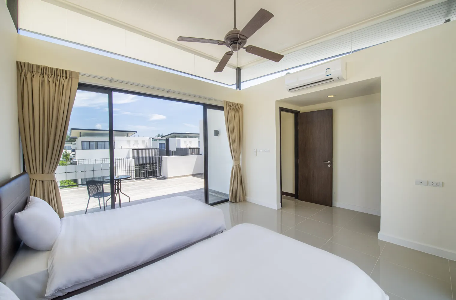 Property image - full photo 27