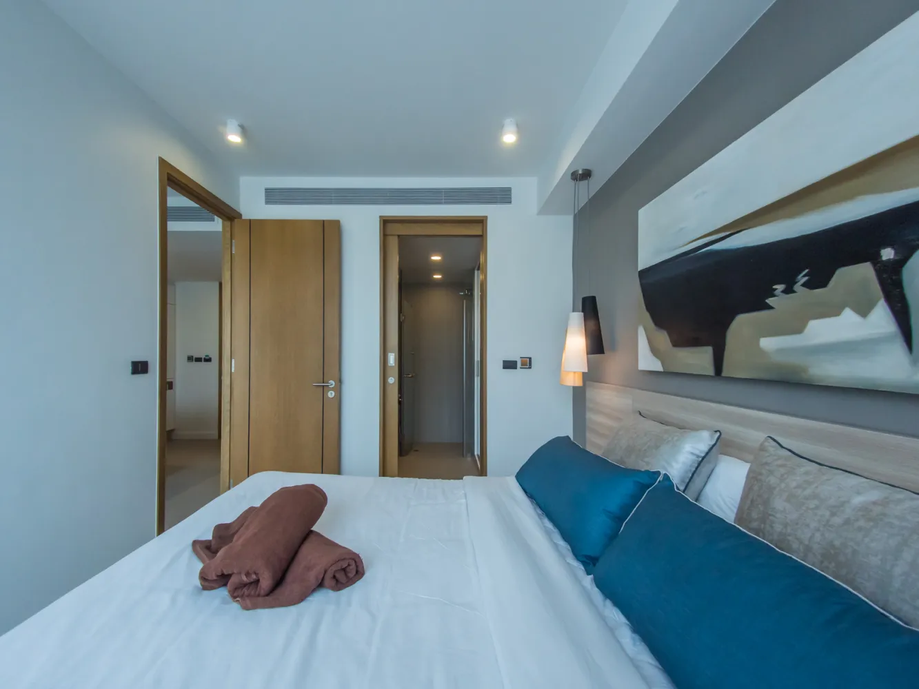 Property image - full photo 15