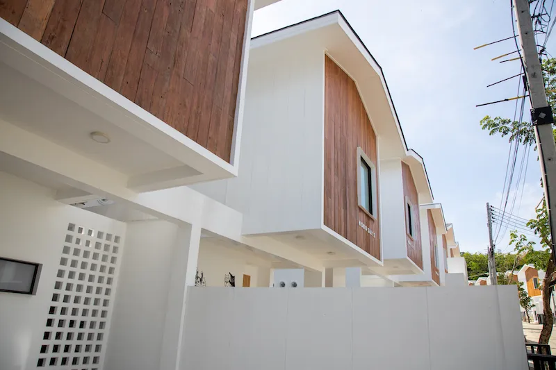 Property image - full photo 3