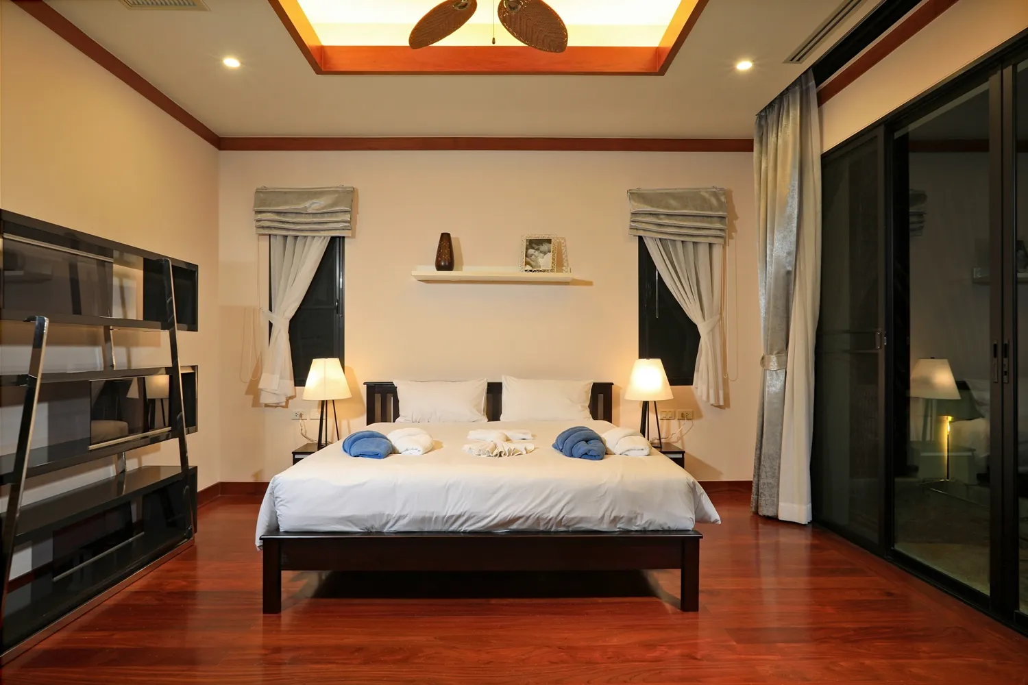 Property image - full photo 48