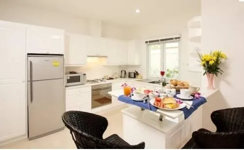 Property image - full photo 11