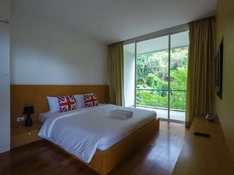 Property image - full photo 32