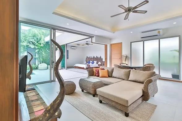 Property image - full photo 3