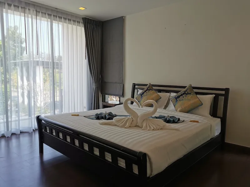 Property image - full photo 10