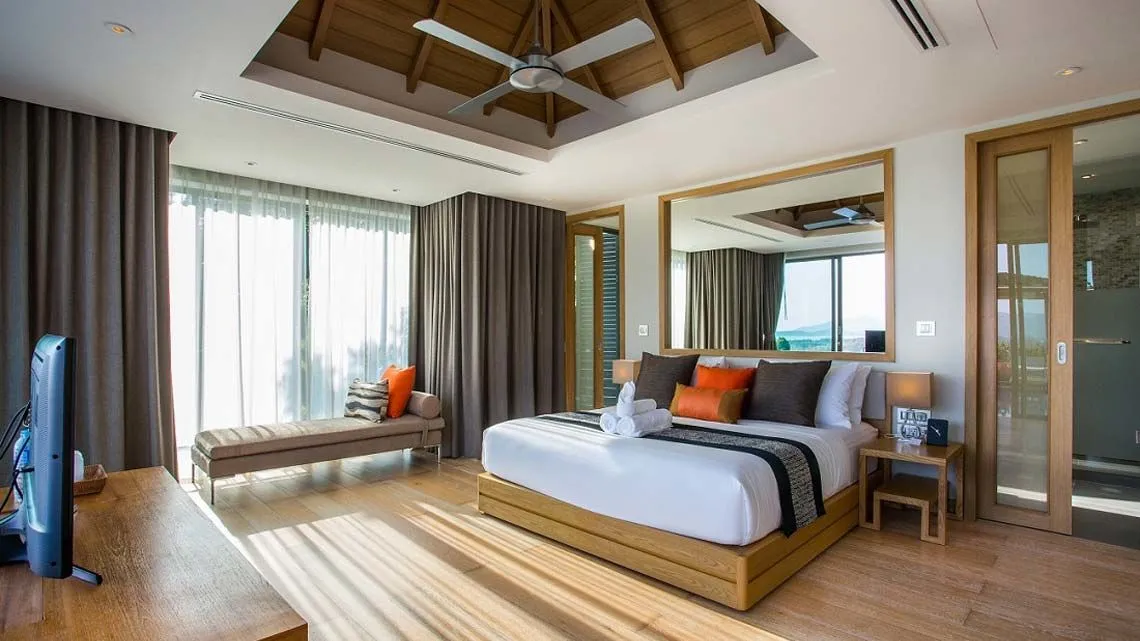 Property image - full photo 11