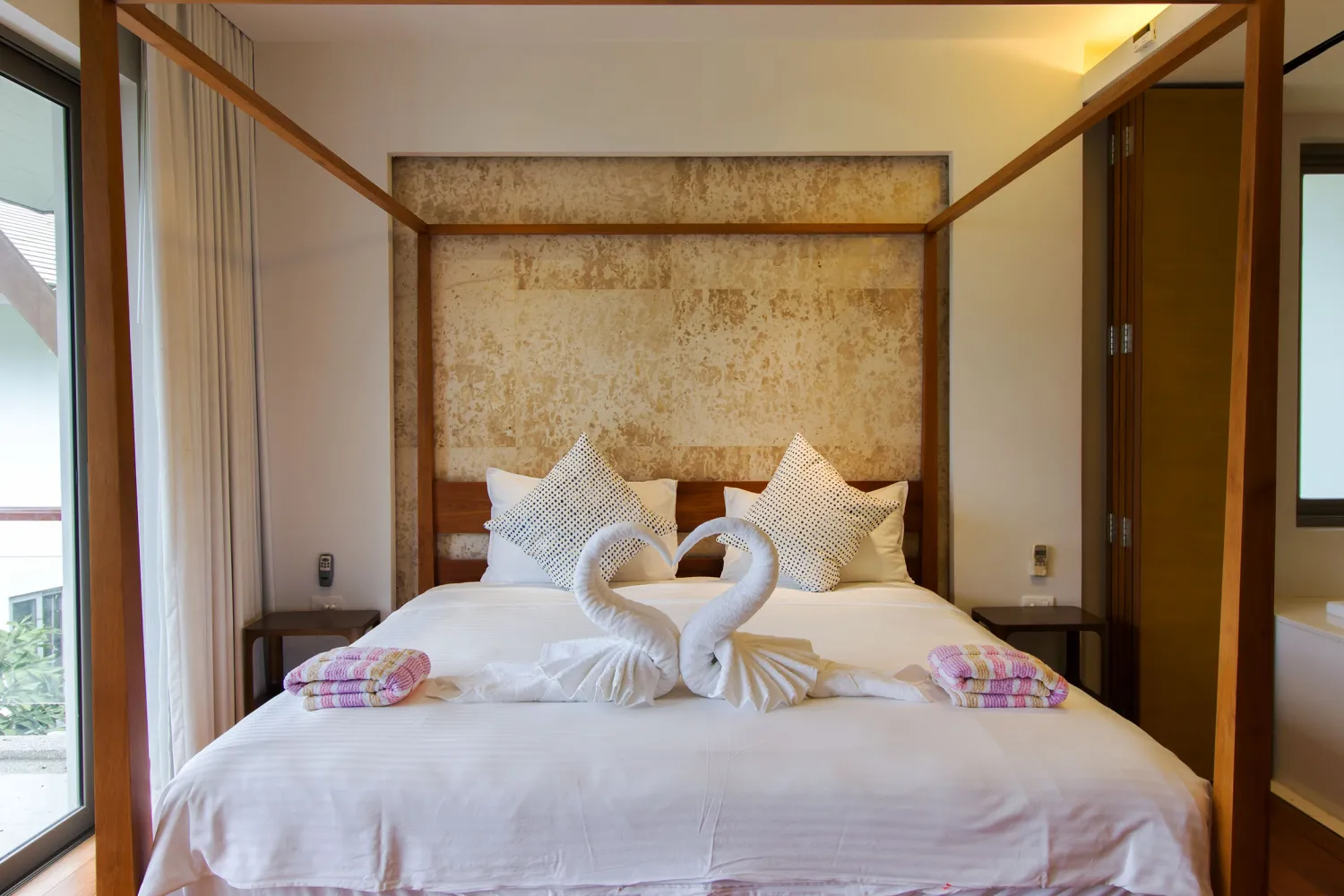 Property image - full photo 11