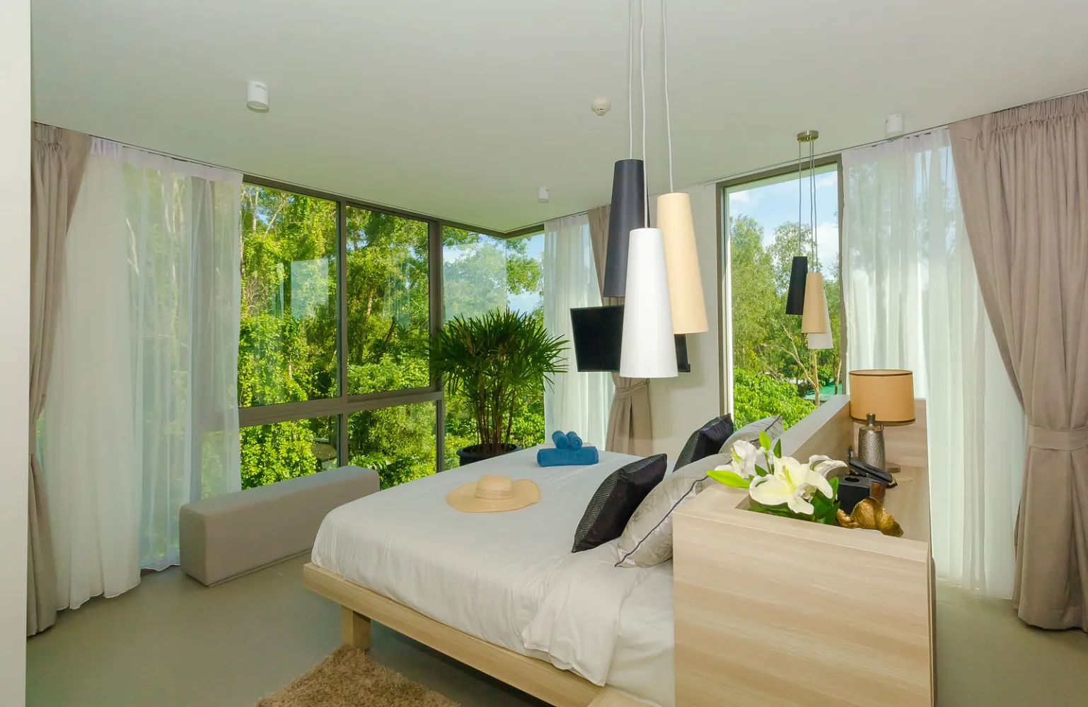 Property image - full photo 29