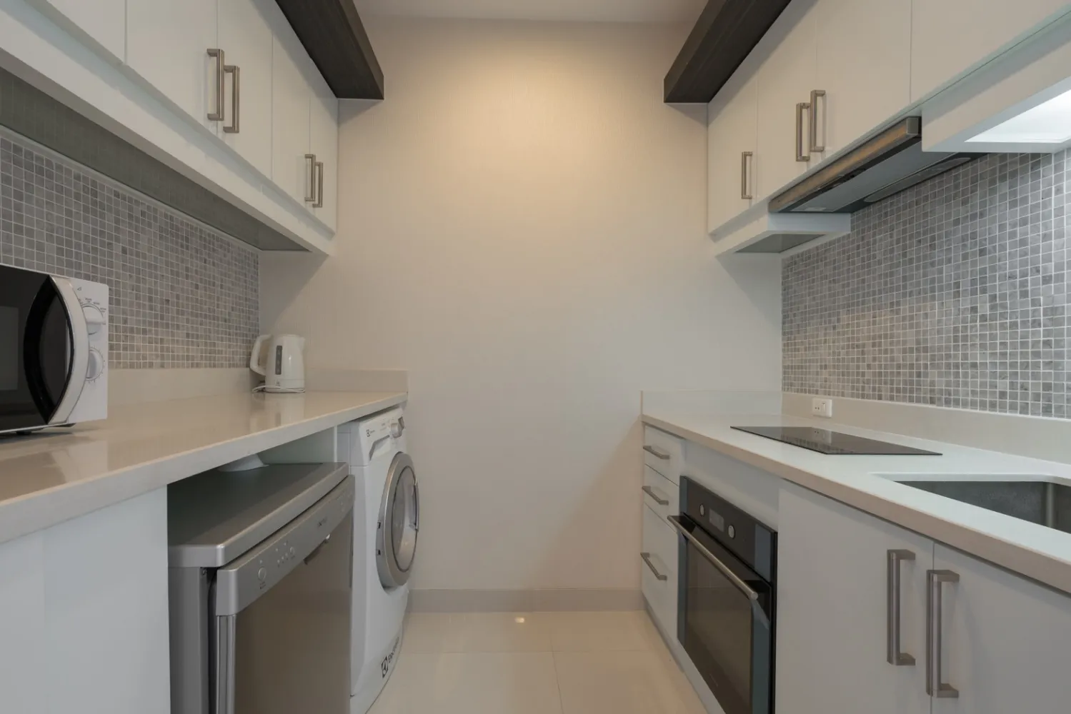 Property image - full photo 12