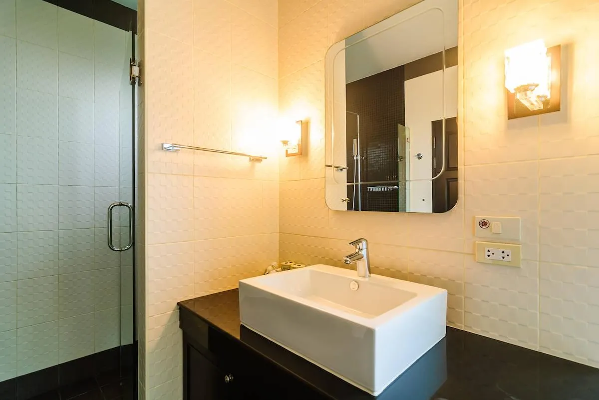 Property image - full photo 31