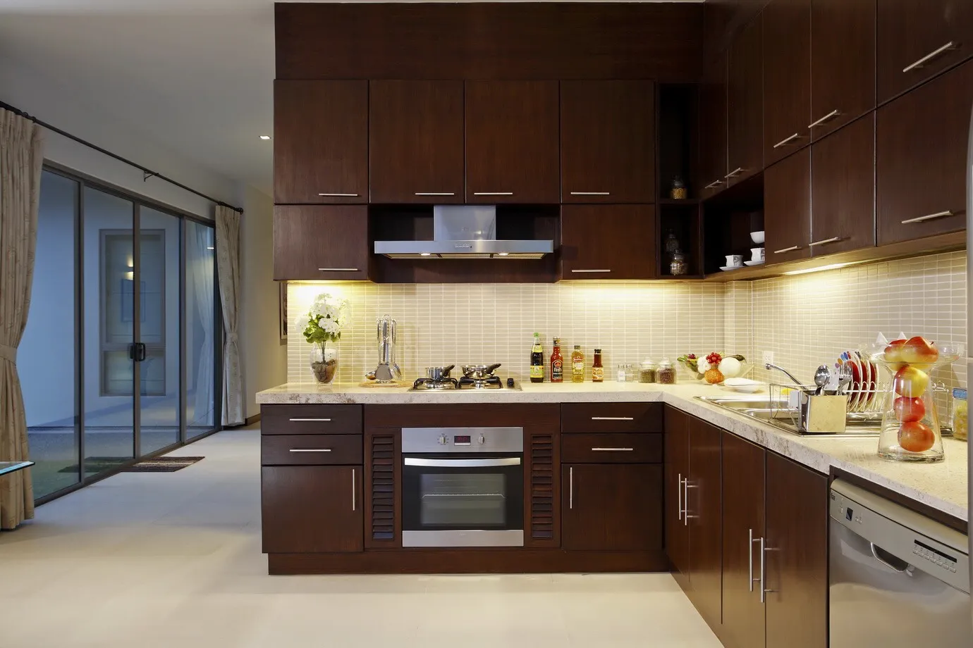 Property image - full photo 4