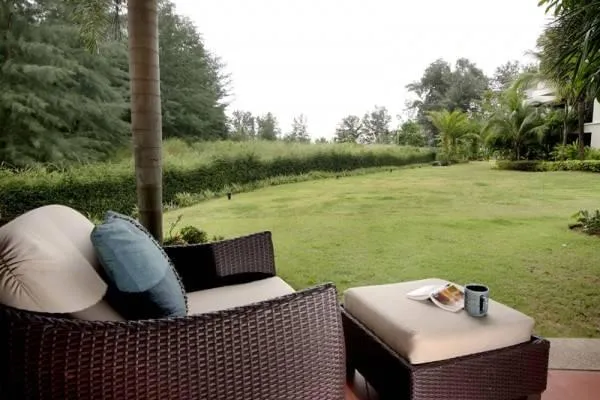 Property image - full photo 2