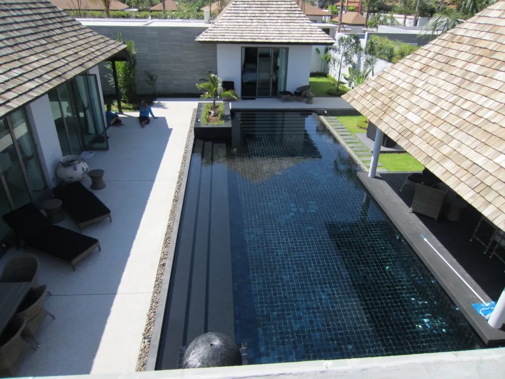 Property image - full photo 35