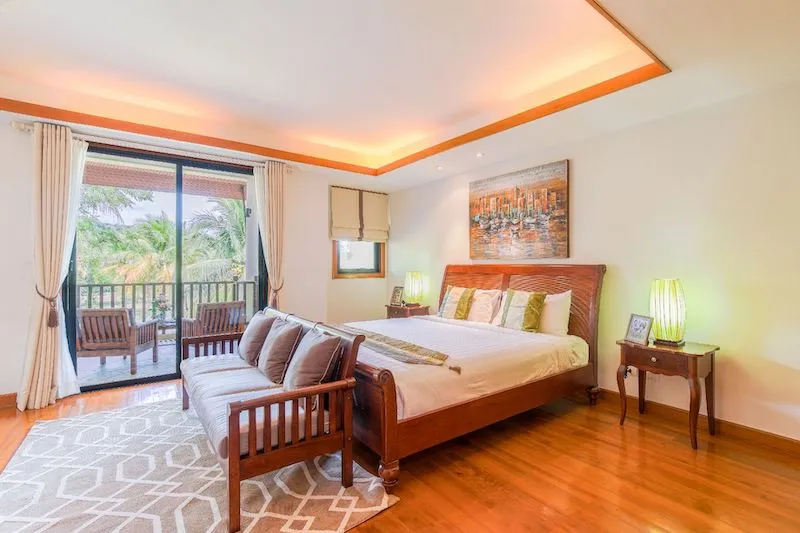 Property image - full photo 16