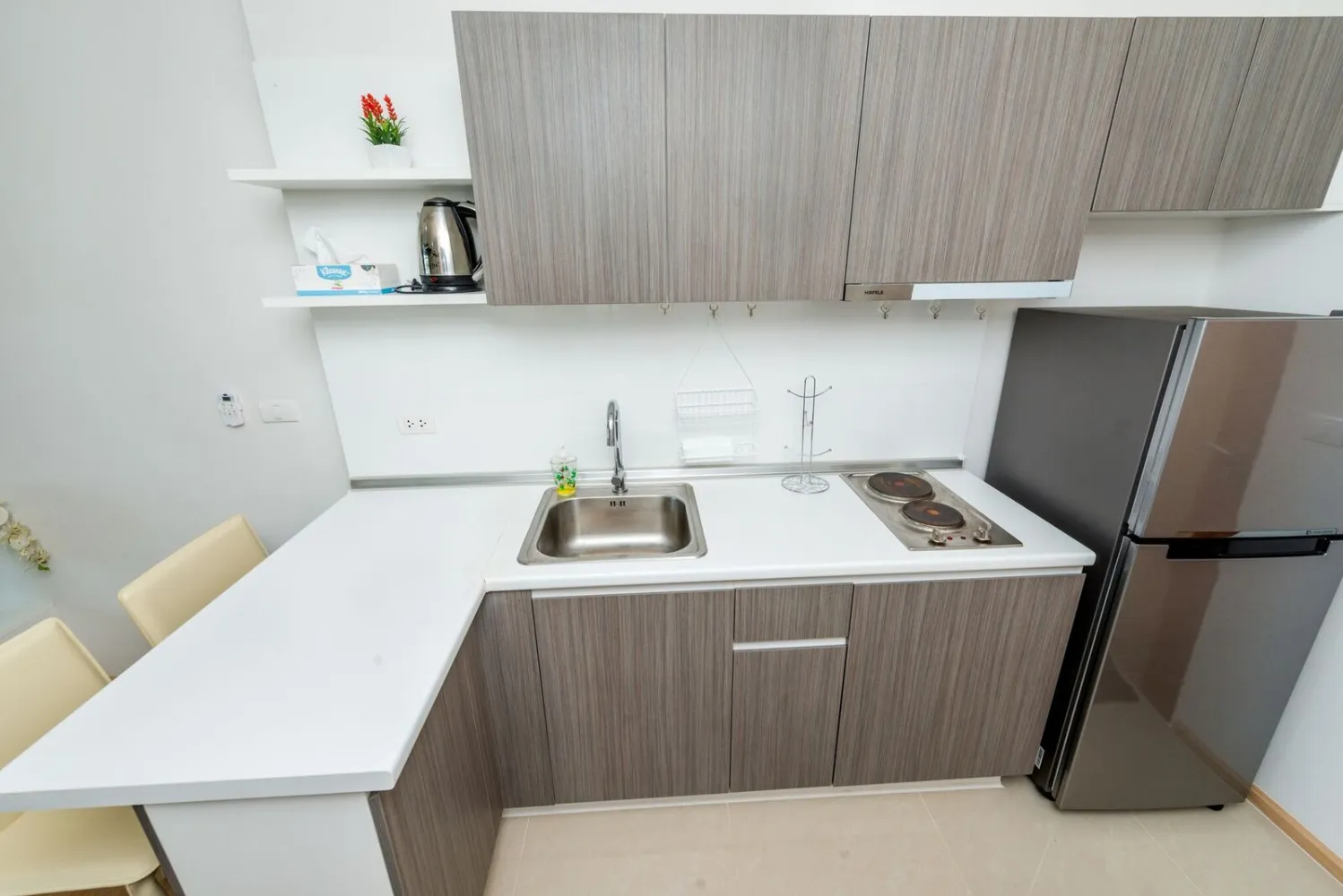 Property image - full photo 2