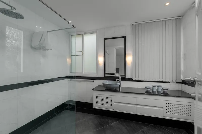 Property image - full photo 50