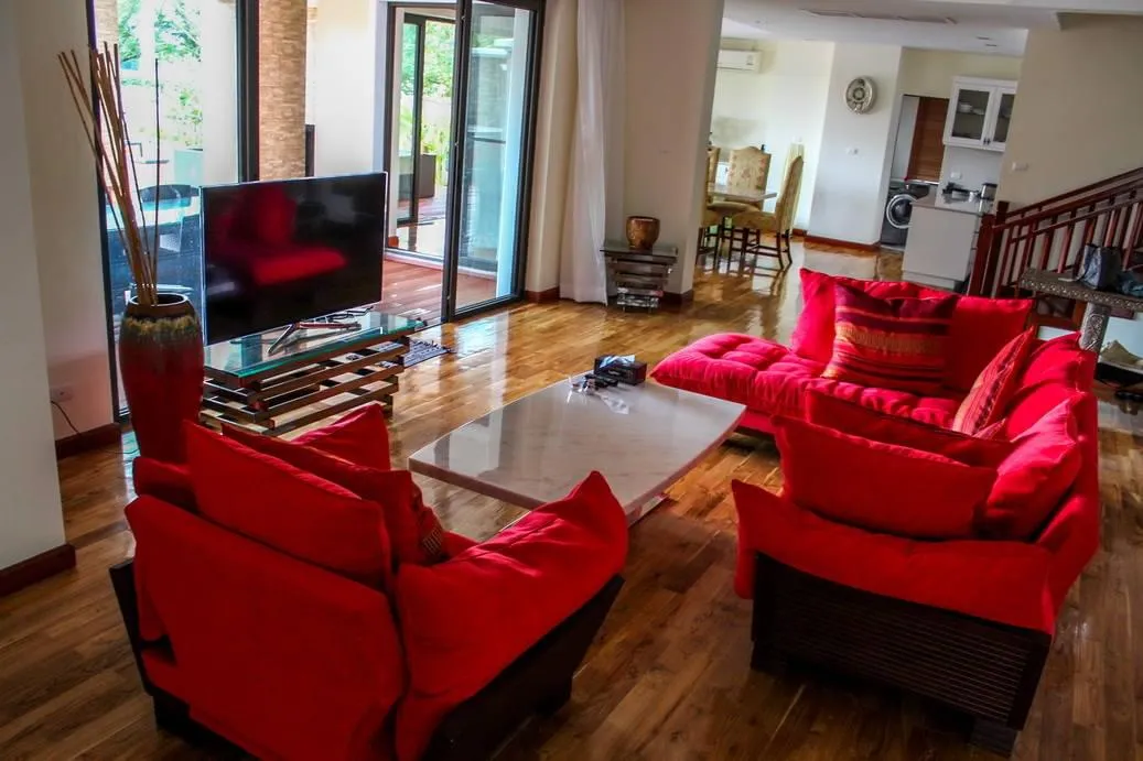 Property image - full photo 5