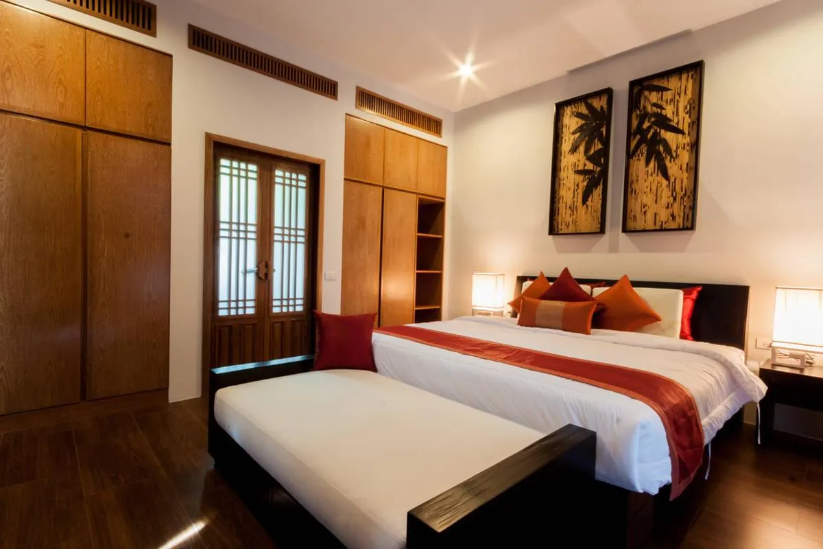 Property image - full photo 17