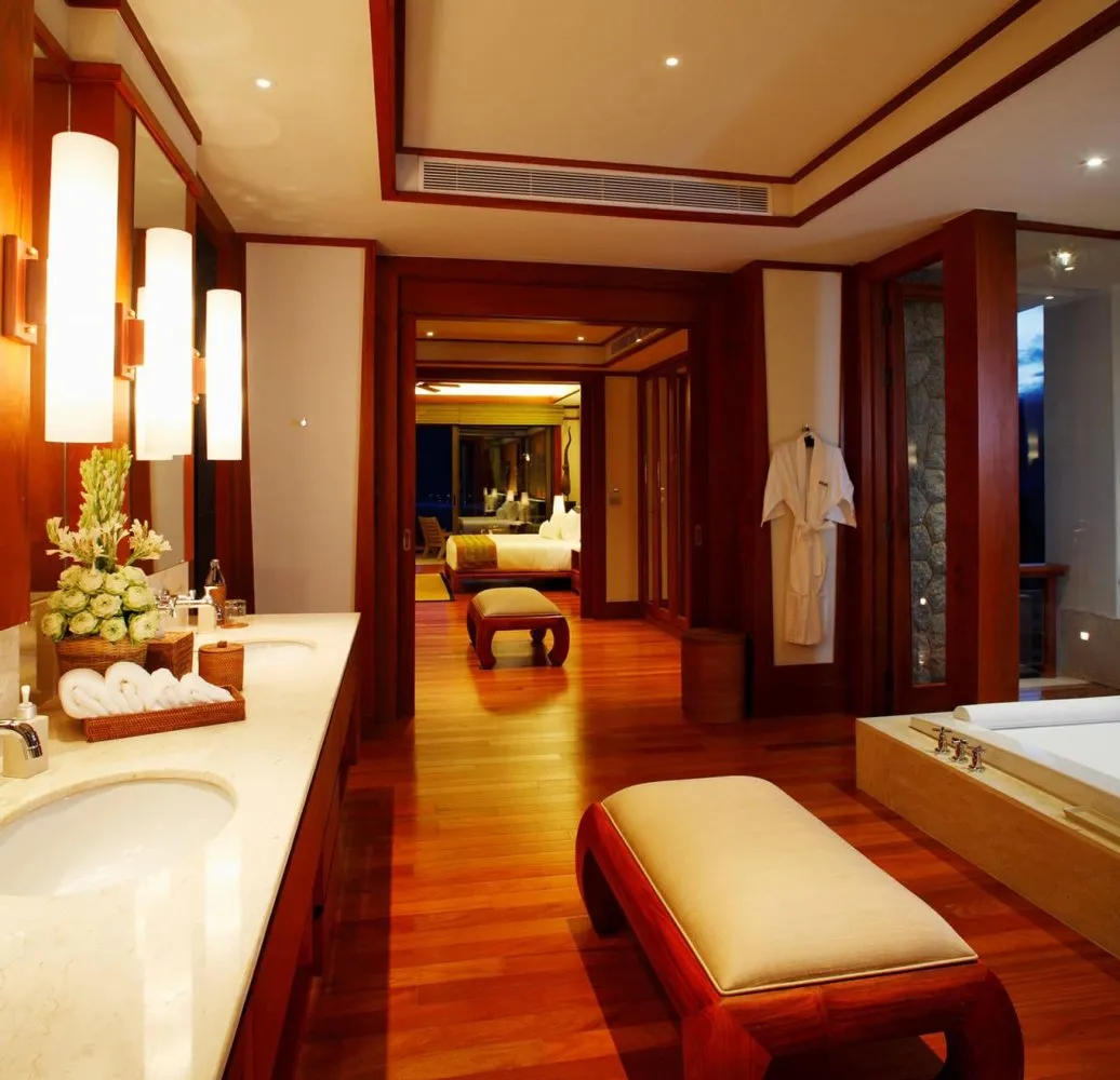 Property image - full photo 2