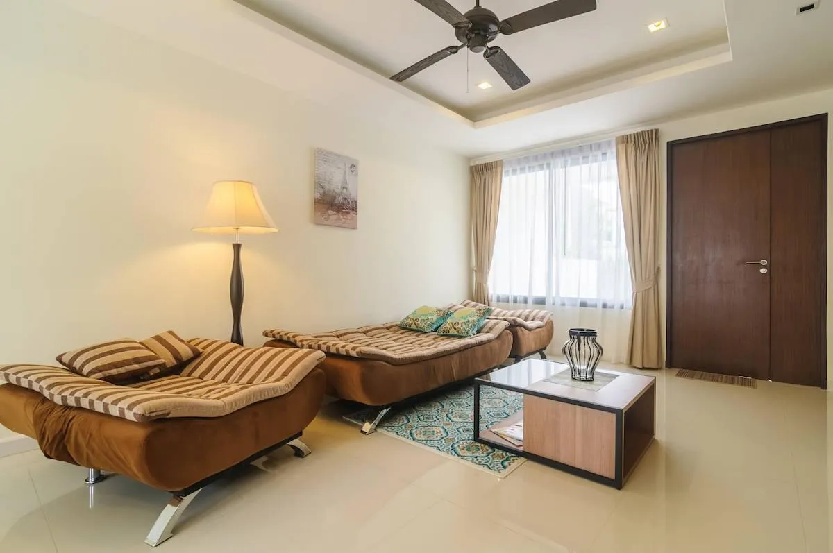 Property image - full photo 9