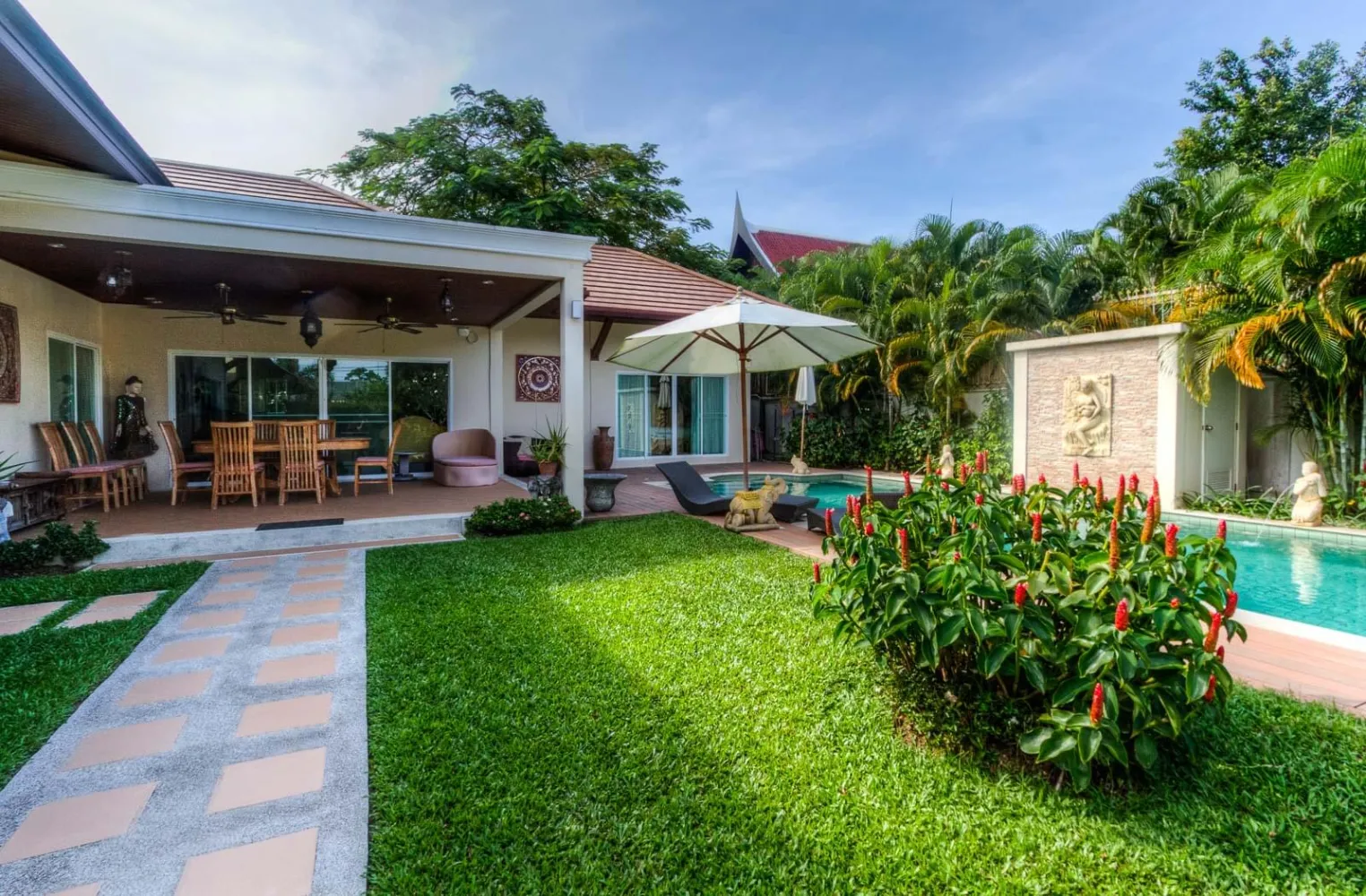 Property image - full photo 10