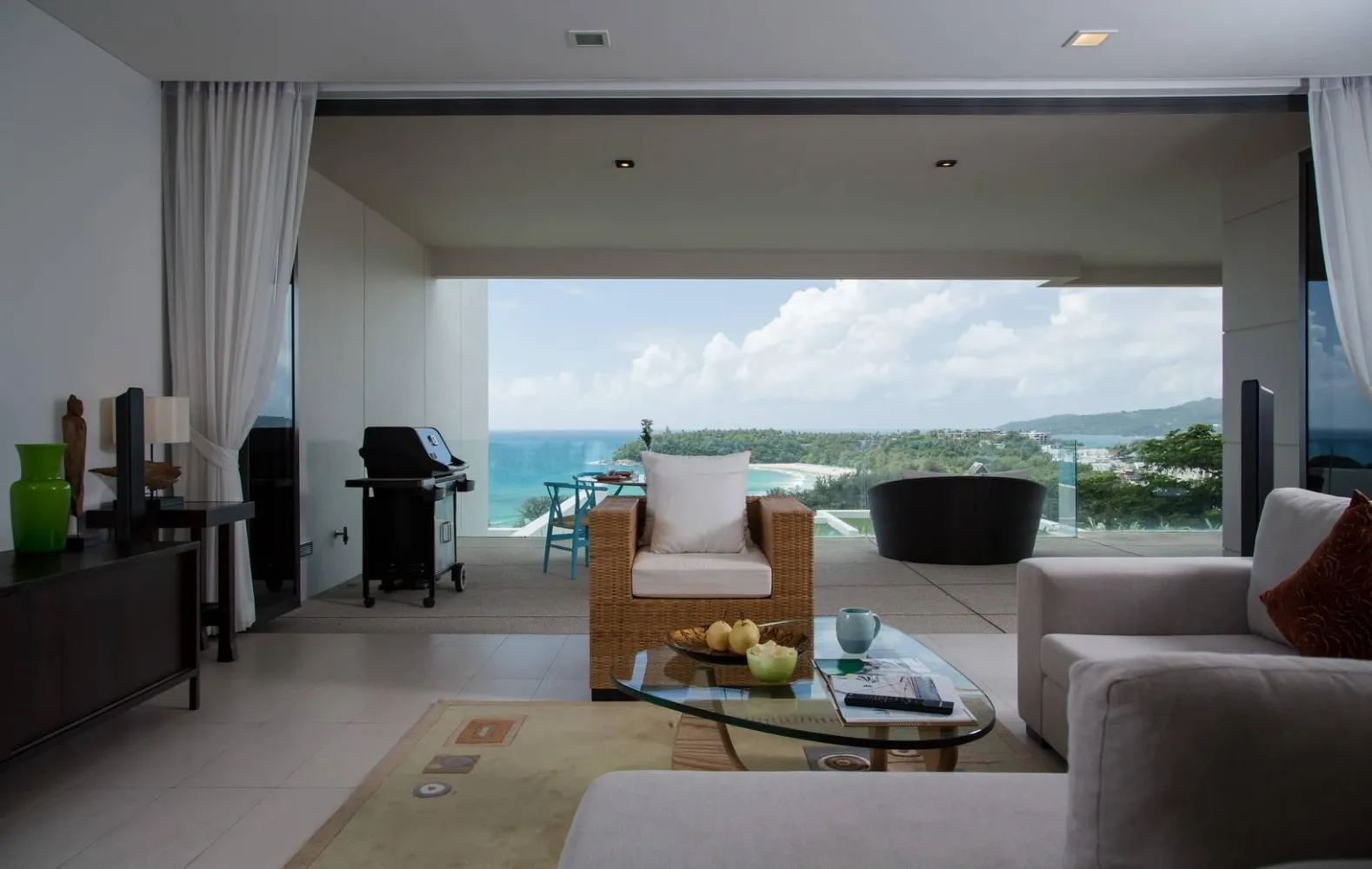 Property image - full photo 6