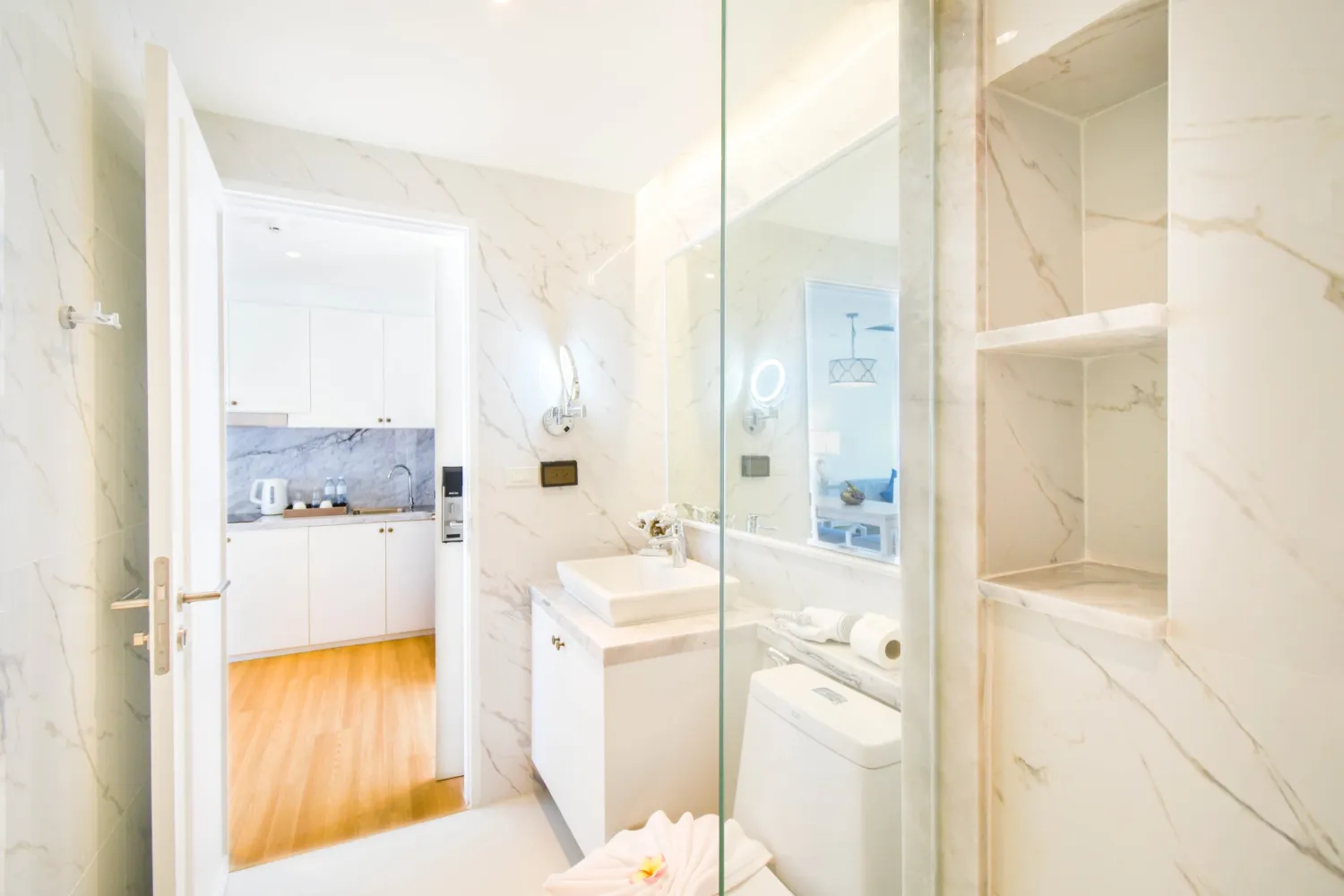 Property image - full photo 6