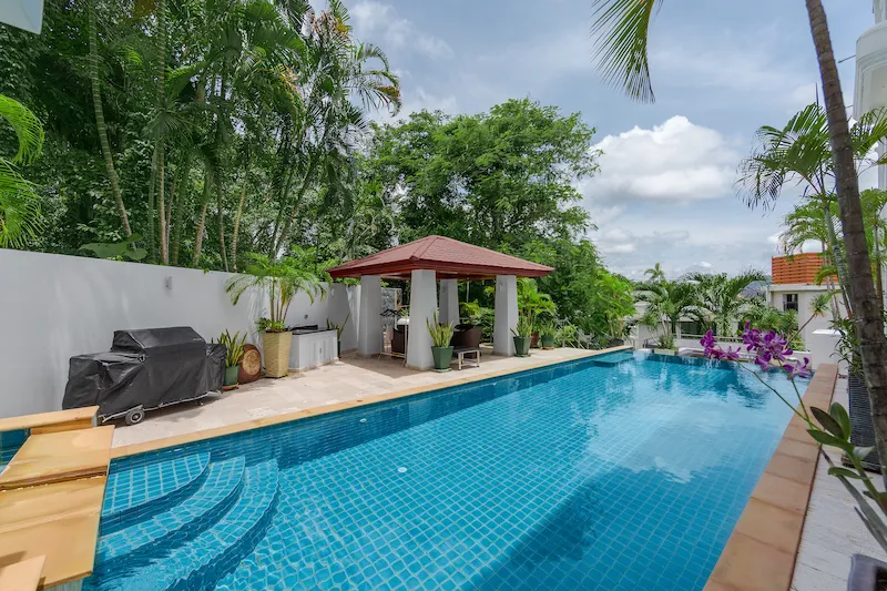 Property image - full photo 3
