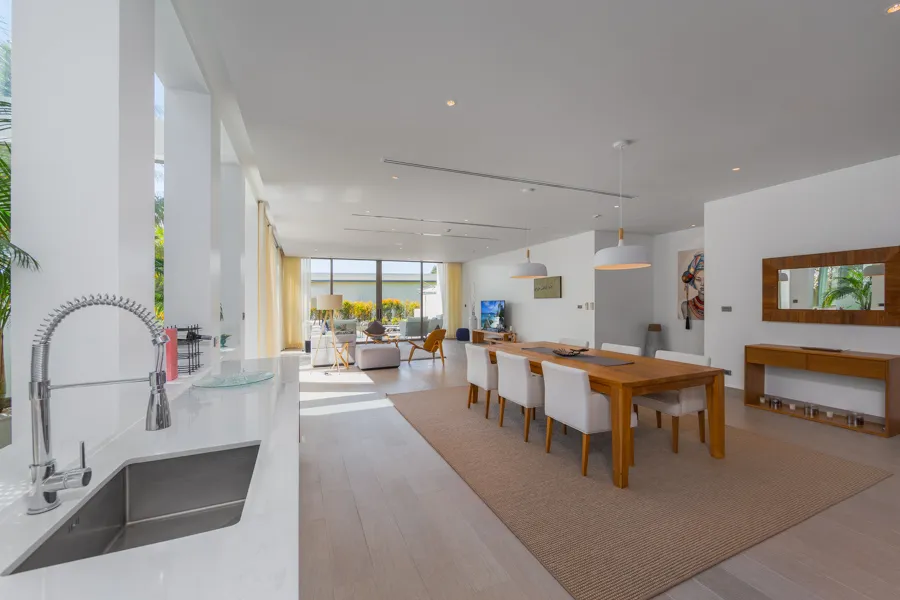 Property image - full photo 8