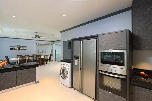 Property image - full photo 7