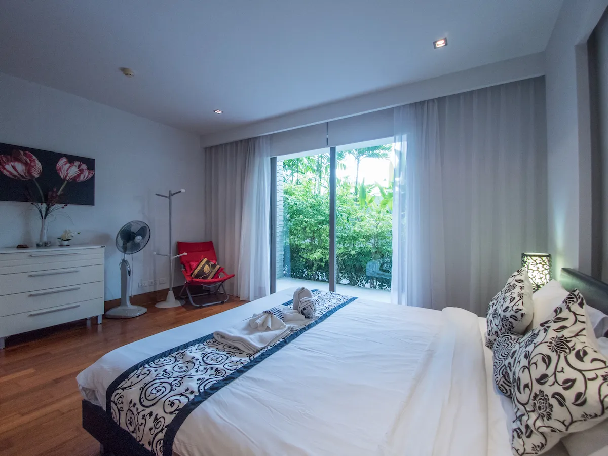 Property image - full photo 18