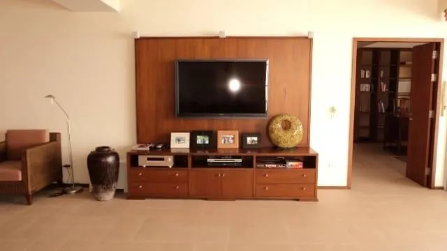 Property image - full photo 18