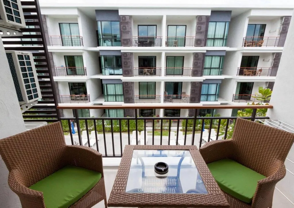 Property image - full photo 1