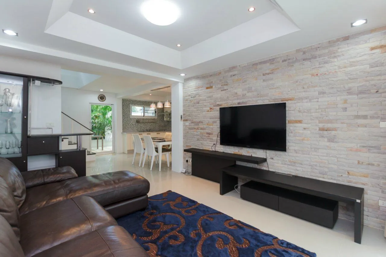 Property image - full photo 19