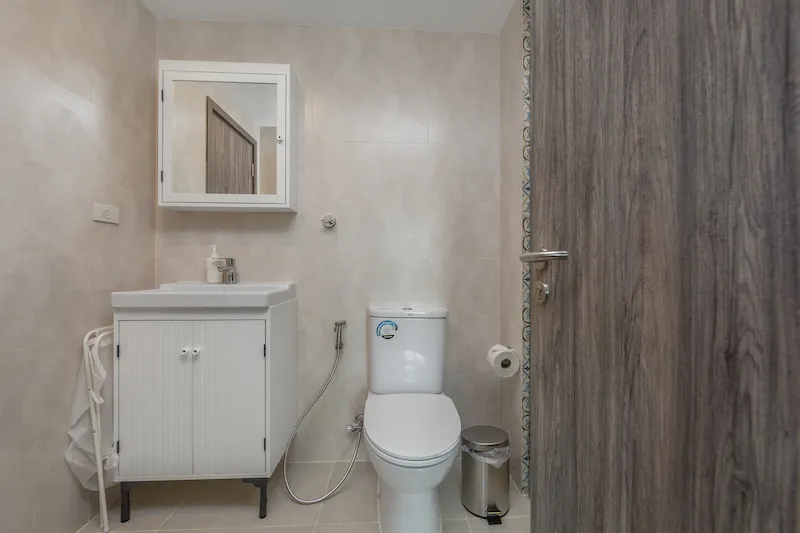 Property image - full photo 18